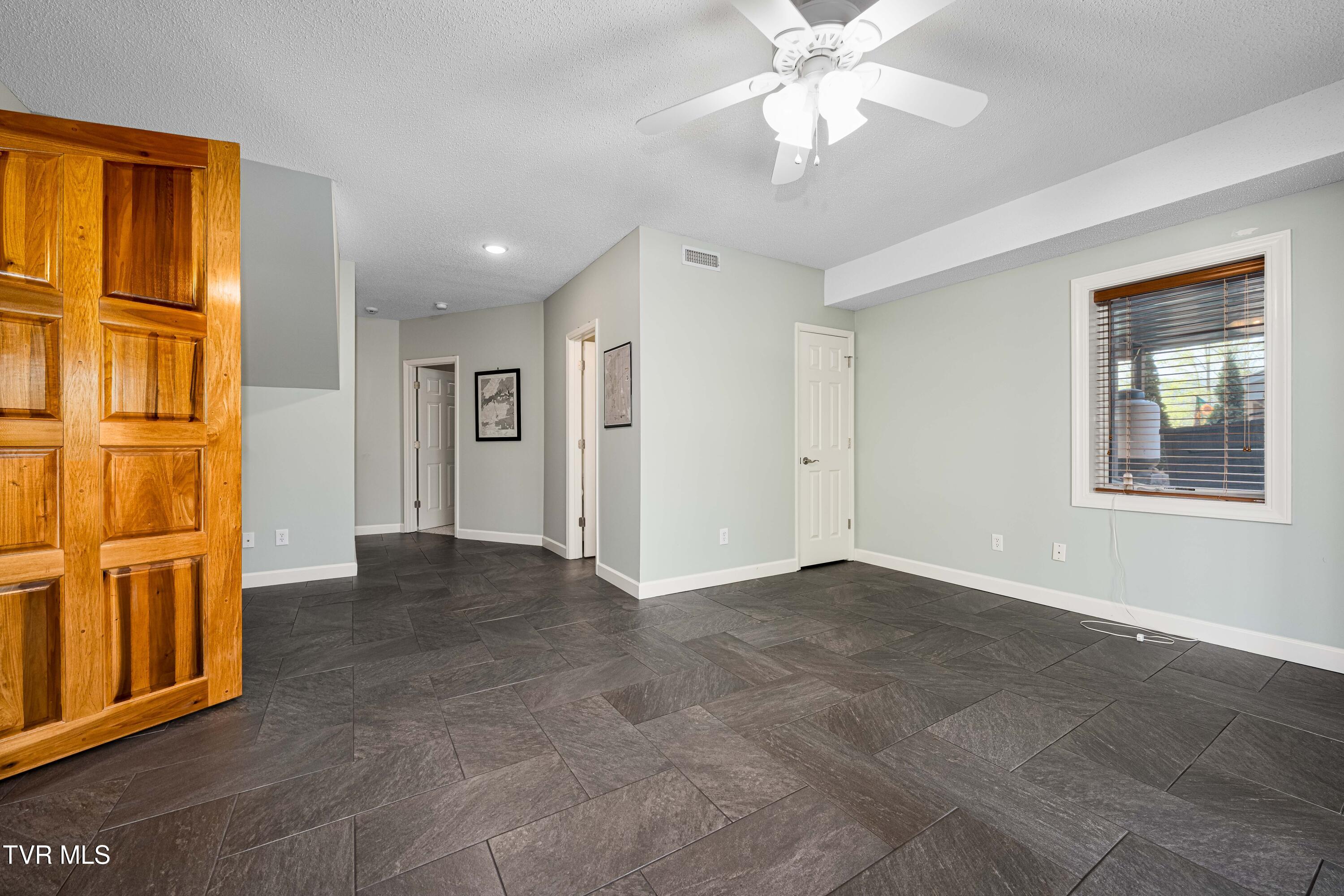 134 Summerhill Drive Butler, TN 37640 - Photo 27 of 131 134 Summer HIll Pvt Drive (107 of 144)