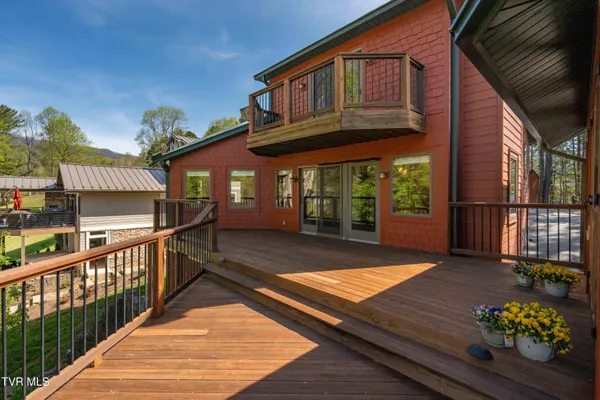 $1,200,000 | 134 Summerhill Drive, Butler, TN 37640