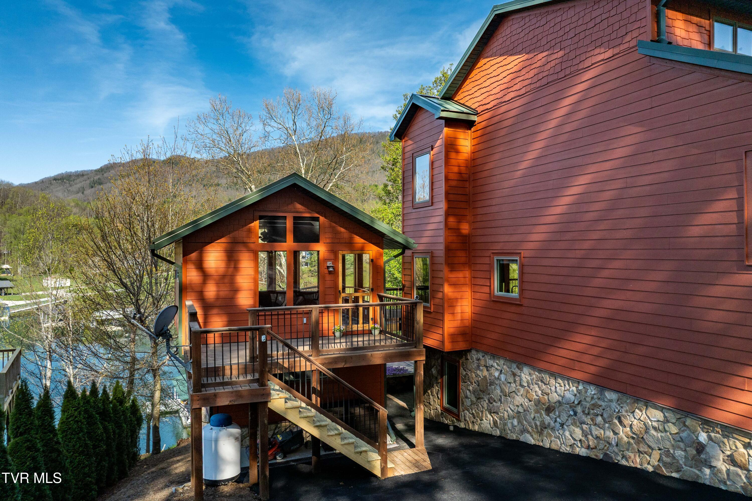 134 Summerhill Drive Butler, TN 37640 - Photo 55 of 131 134 Summer HIll Pvt Drive (10 of 144)