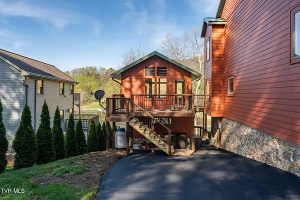 $1,200,000 | 134 Summerhill Drive, Butler, TN 37640