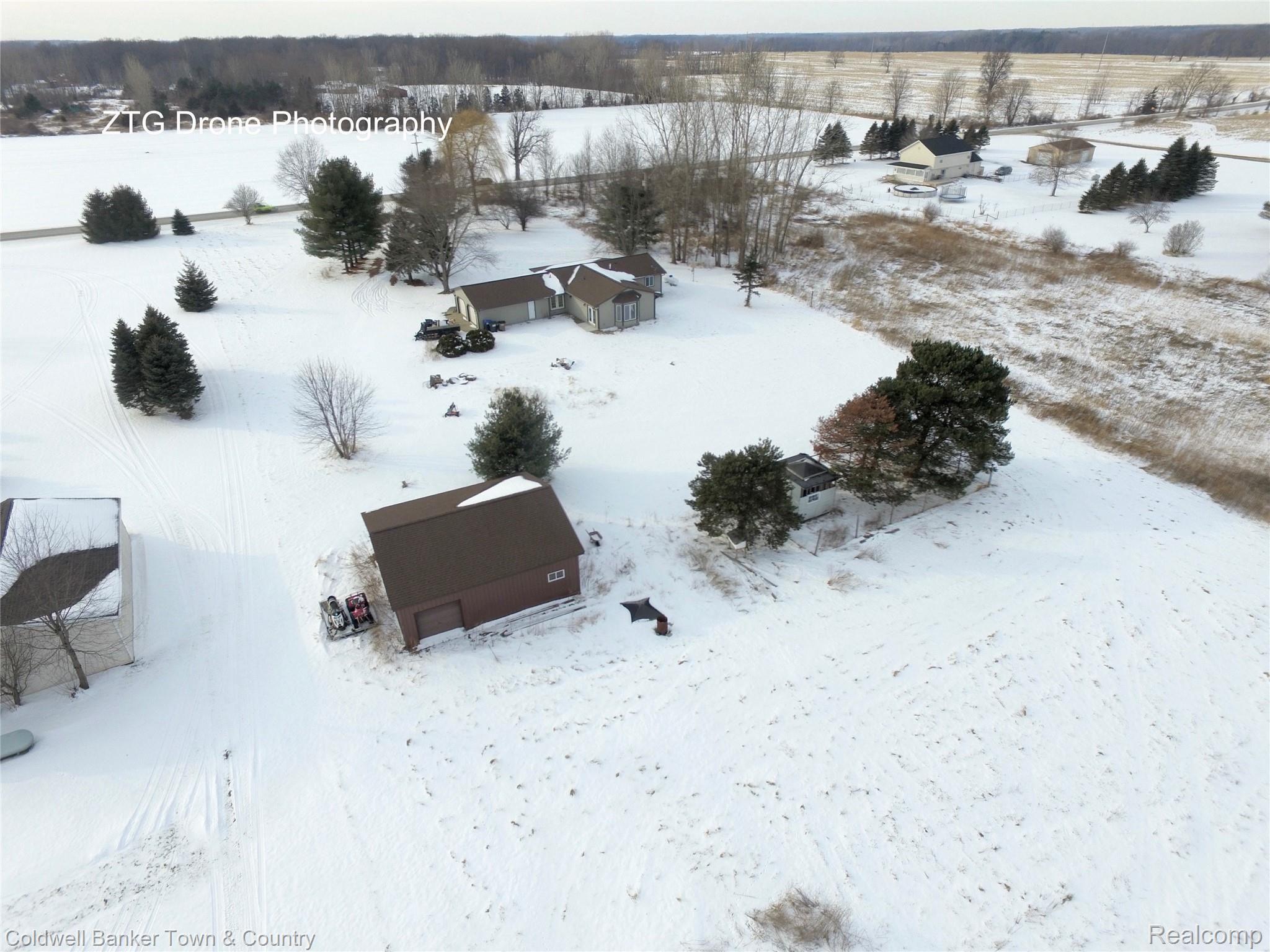 8140 Oak Grove Road Howell, MI 48855 - Photo 35 of 37 DJI_0640.jpg