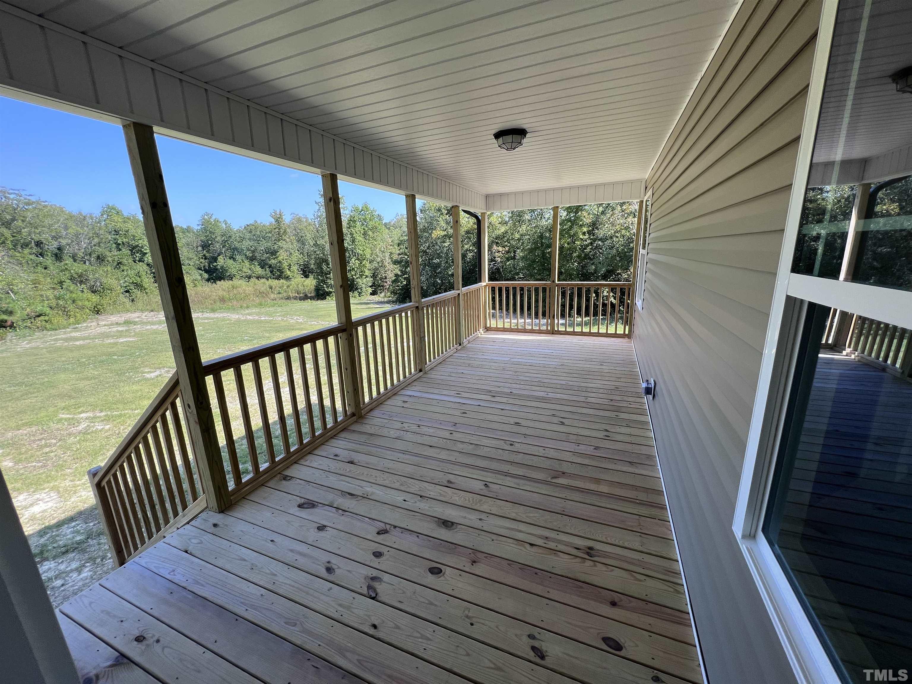 345 Touchdown Way Benson, NC 27504 - Photo 19 of 21 Gallery Image 19