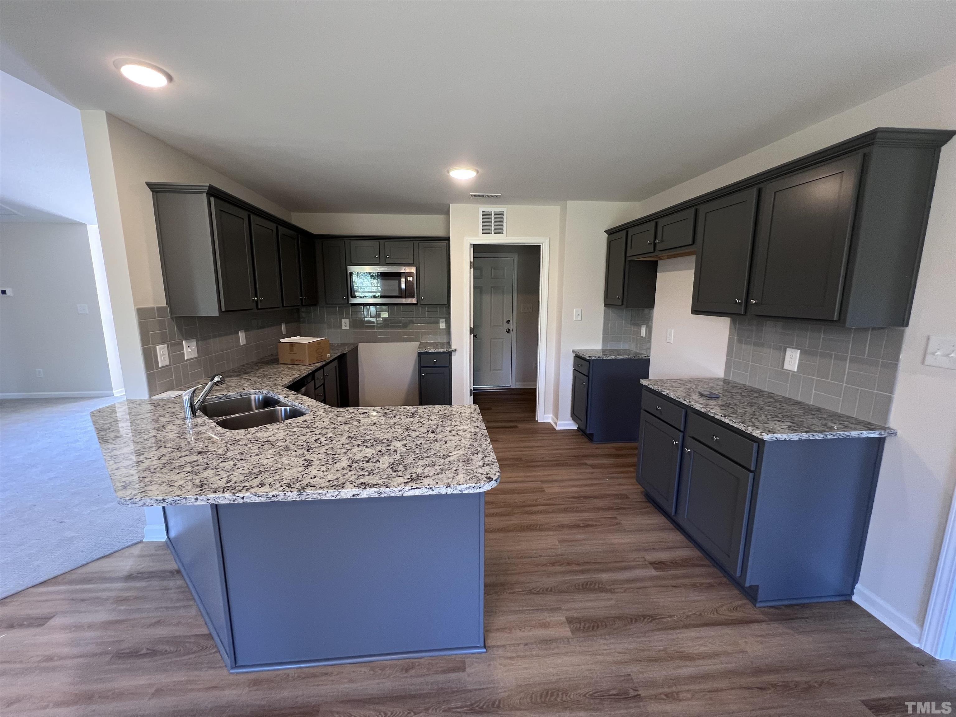 345 Touchdown Way Benson, NC 27504 - Photo 10 of 21 Gallery Image 10