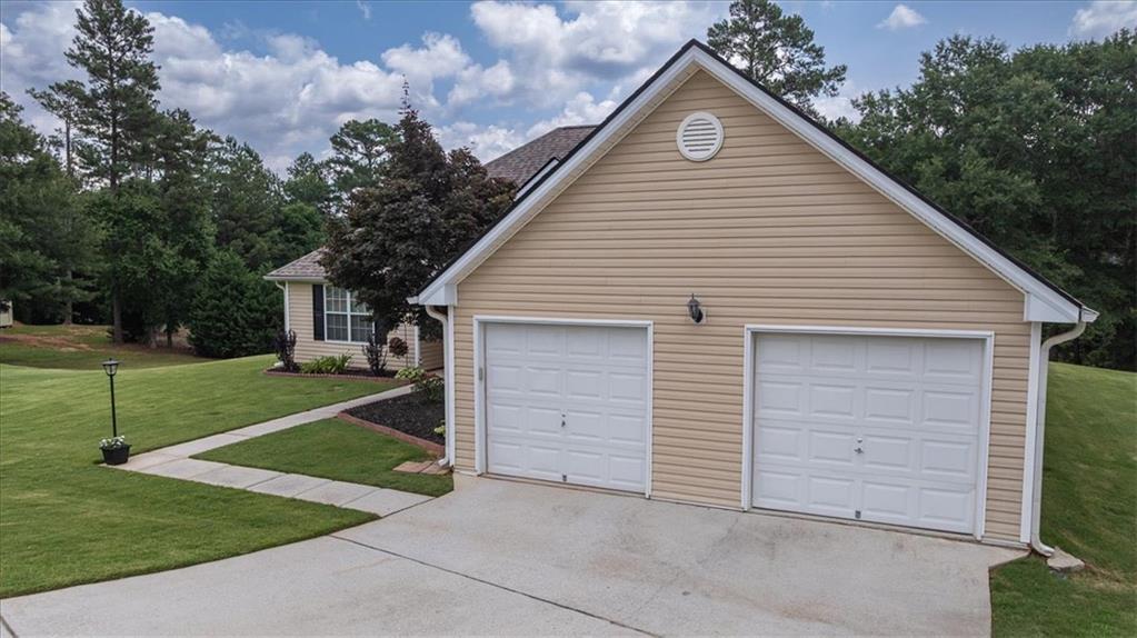 2316 Acorn Way Monroe, GA 30656 - Photo 38 of 43