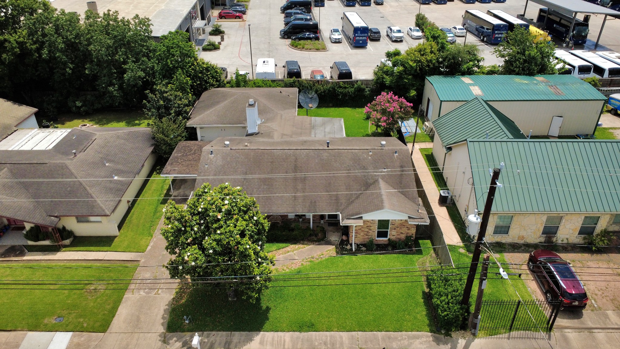 3901 Jeanetta Street Houston, TX 77063 - Photo 3 of 41 This area is super convenient and flexible with lots of nearby growth! Just off Houston's Westpark Tollway and great for residential or commercial use!