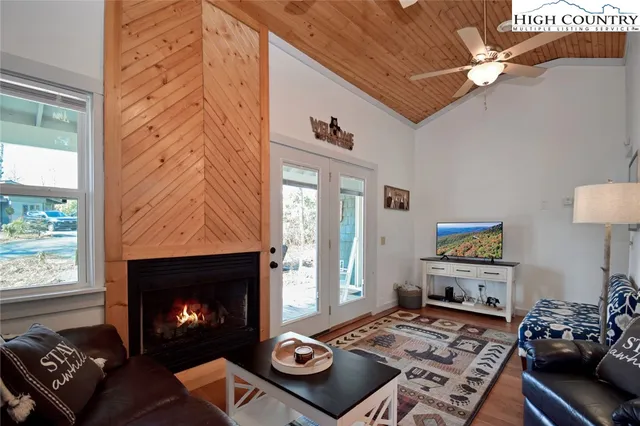 $264,000 | 163 Black Pine Road, Newland, NC 28657