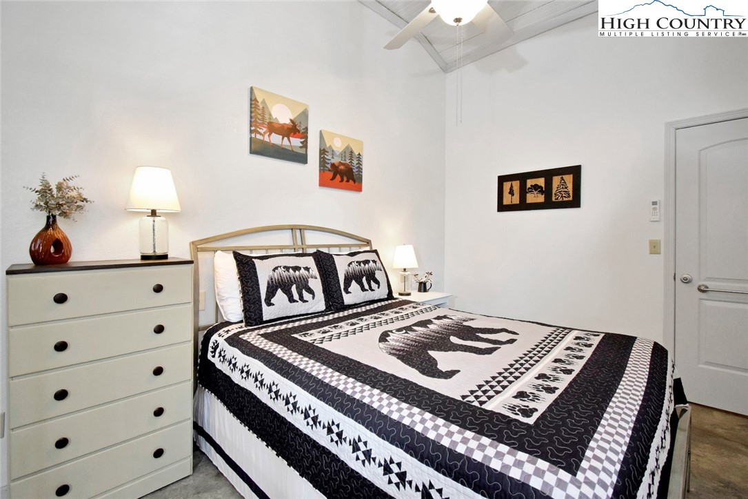 163 Black Pine Road Newland, NC 28657 - Photo 35 of 40