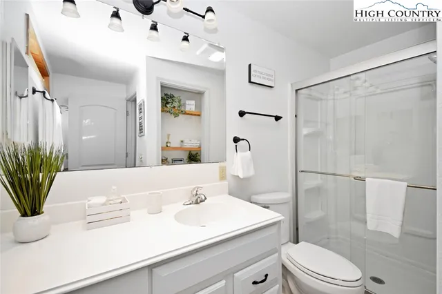 $264,000 | 163 Black Pine Road, Newland, NC 28657