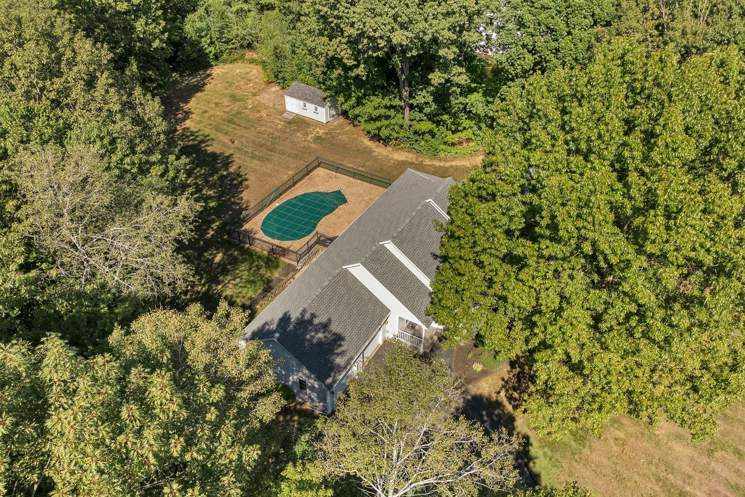 61 Sullivan Farm Drive Rochester, NH 03868 - Photo 2 of 40