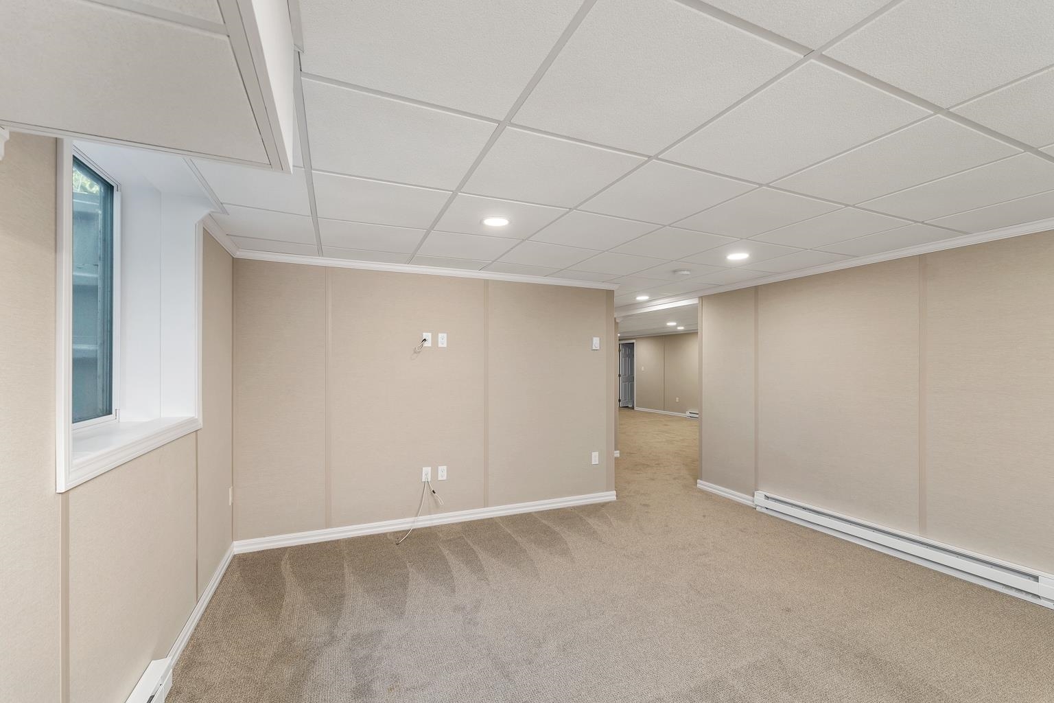 61 Sullivan Farm Drive Rochester, NH 03868 - Photo 28 of 40