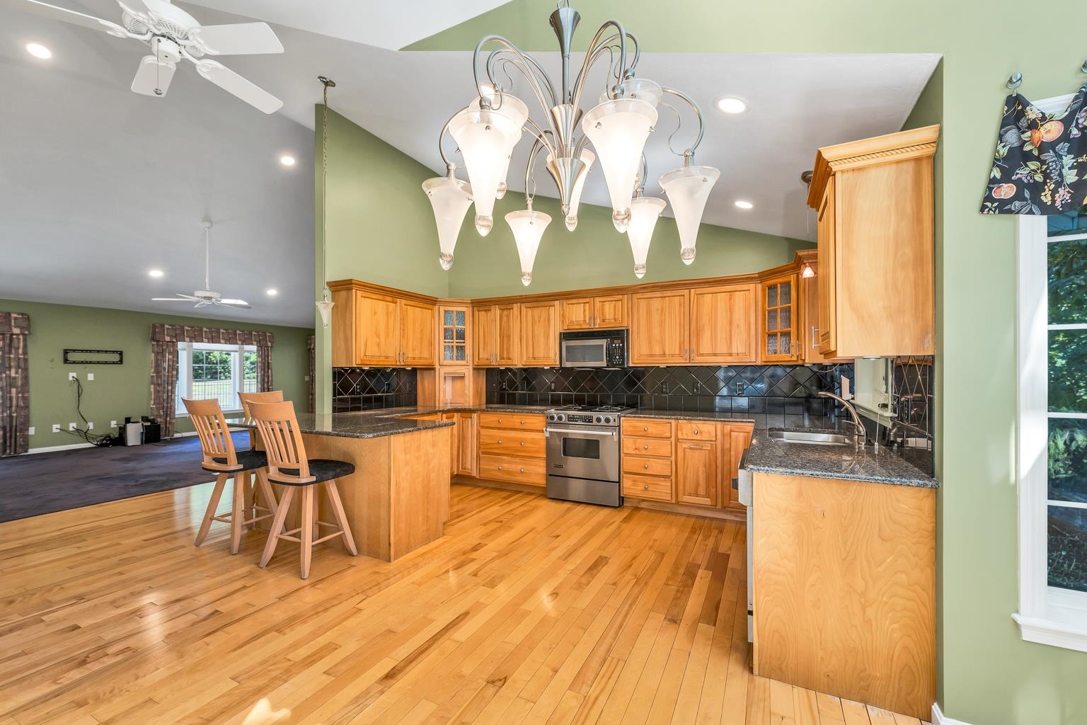 61 Sullivan Farm Drive Rochester, NH 03868 - Photo 7 of 40