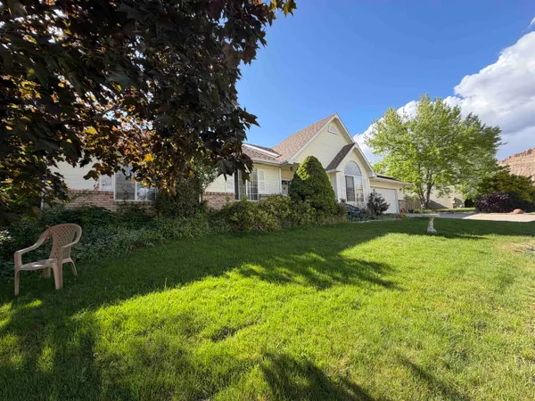 $560,000 | 812 Elberta Avenue, Palisade, CO 81526