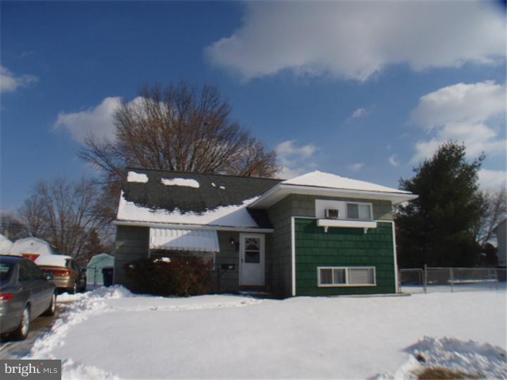 14 Matthews Road Newark, DE 19713 - Photo 1 of 12 Exterior Front