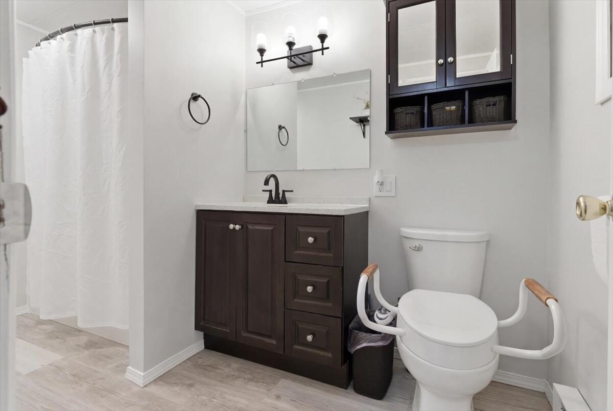 60 North Hill Road Buckfield, ME 04220 - Photo 56 of 77 75-8_Bathroom 4