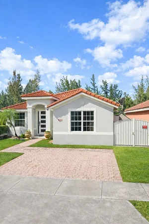 $4,000 | 4128 Southwest 156th Court, Miami, FL 33185
