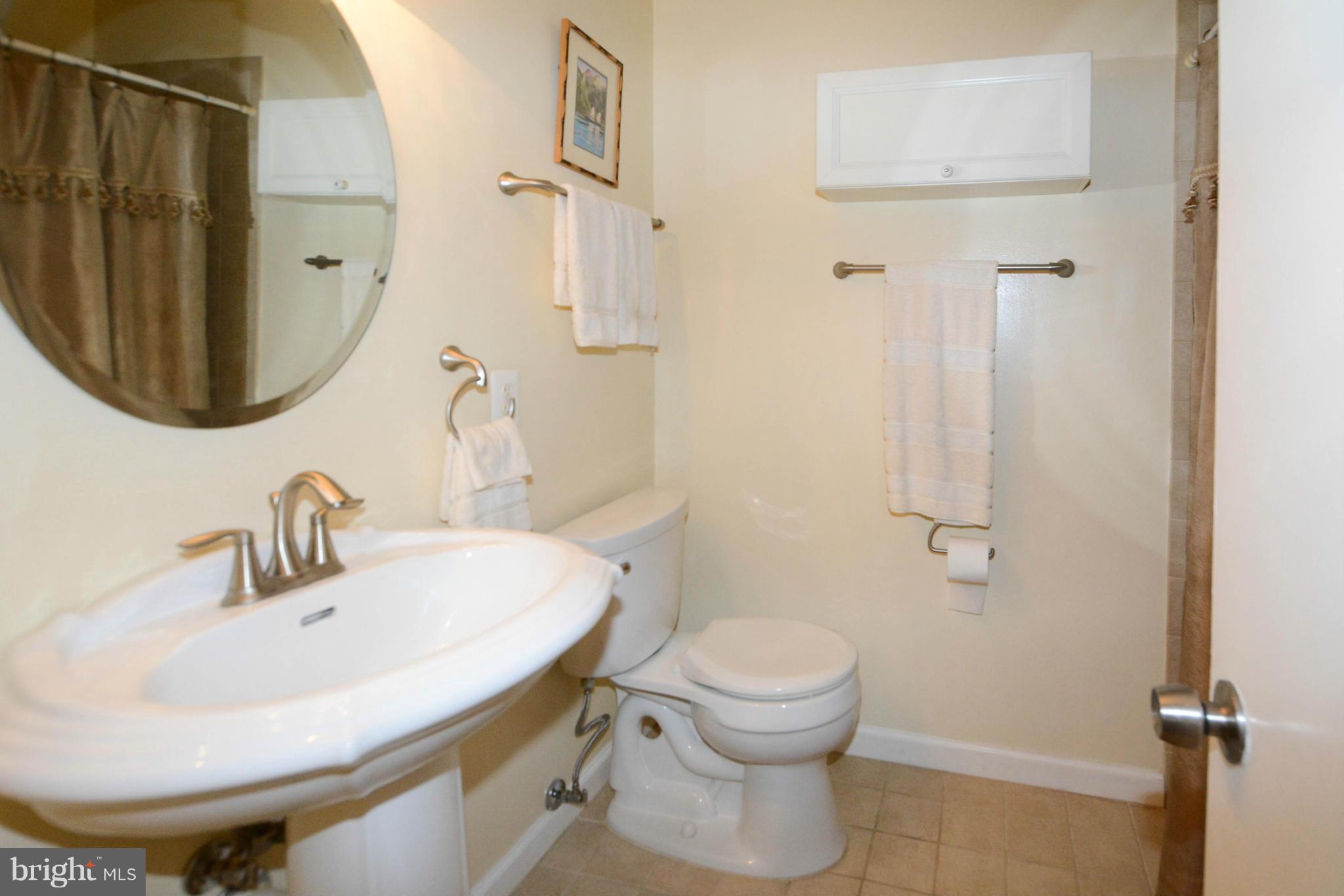 4611 Twinbrook Road Fairfax, VA 22032 - Photo 22 of 30 Updated Hall Bath with Tub