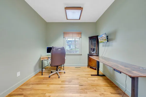 $979,000 | 522 Waterford Drive Southeast, Roanoke, VA 24014