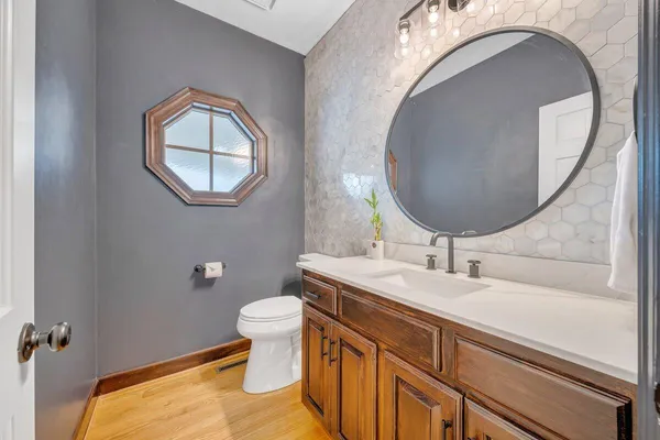$979,000 | 522 Waterford Drive Southeast, Roanoke, VA 24014