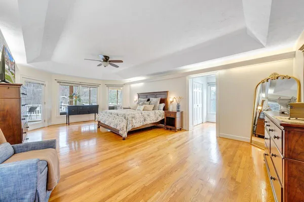 $979,000 | 522 Waterford Drive Southeast, Roanoke, VA 24014