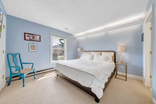 $979,000 | 522 Waterford Drive Southeast, Roanoke, VA 24014
