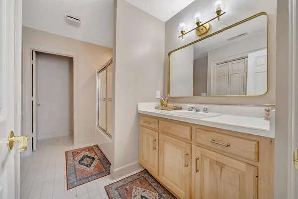 $979,000 | 522 Waterford Drive Southeast, Roanoke, VA 24014