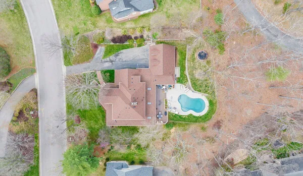 $979,000 | 522 Waterford Drive Southeast, Roanoke, VA 24014