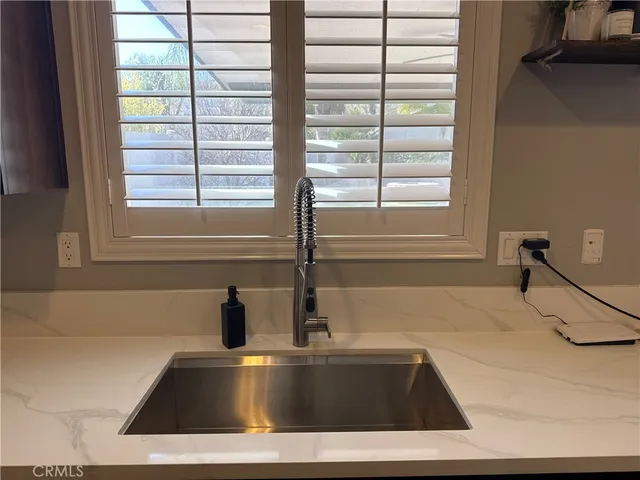 a close view of sink and tap