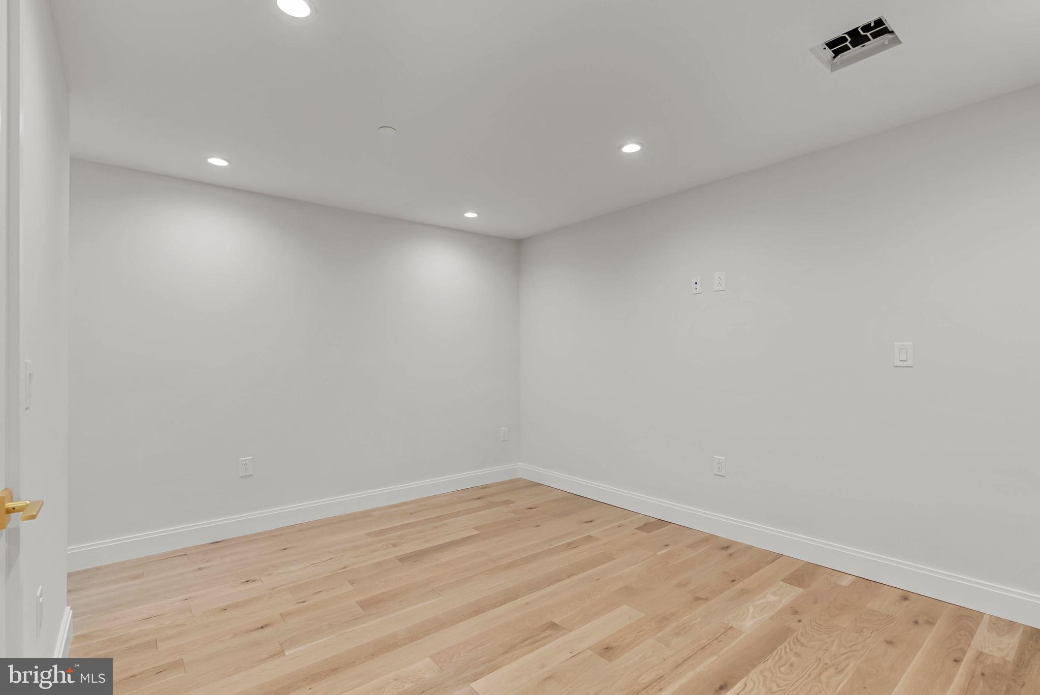 1100 Webster Street, Unit 4 Philadelphia, PA 19147 - Photo 49 of 53 a view of empty room