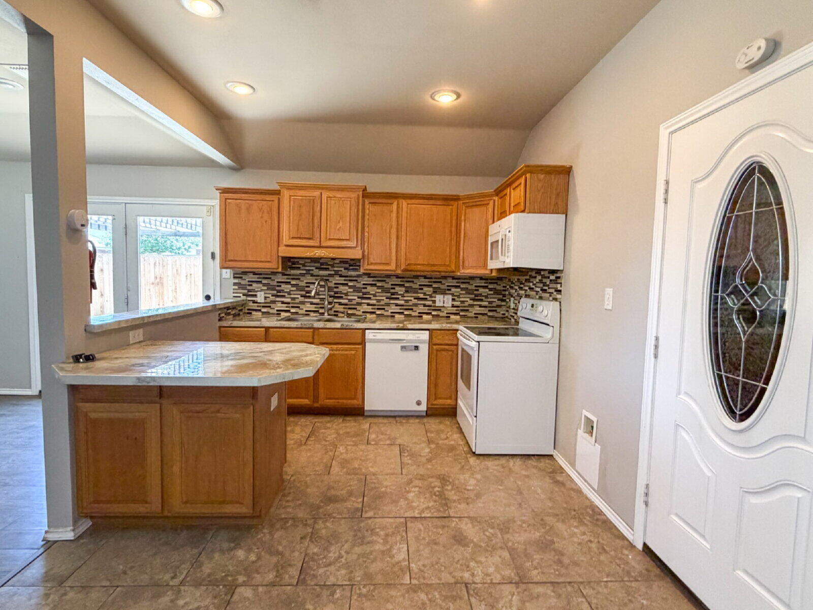 2502 106th Street Lubbock, TX 79423 - Photo 5 of 11 large (4)