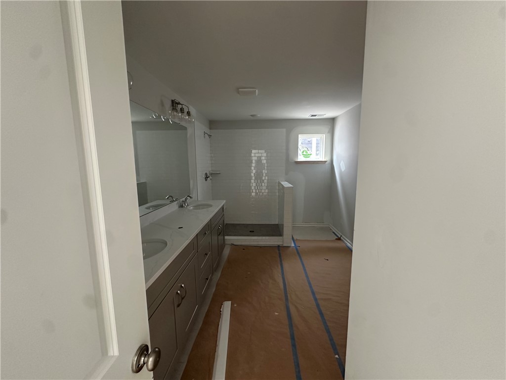 111 Sunrise Court, Unit SUN0006 Anderson, SC 29625 - Photo 17 of 41 Premier Bath