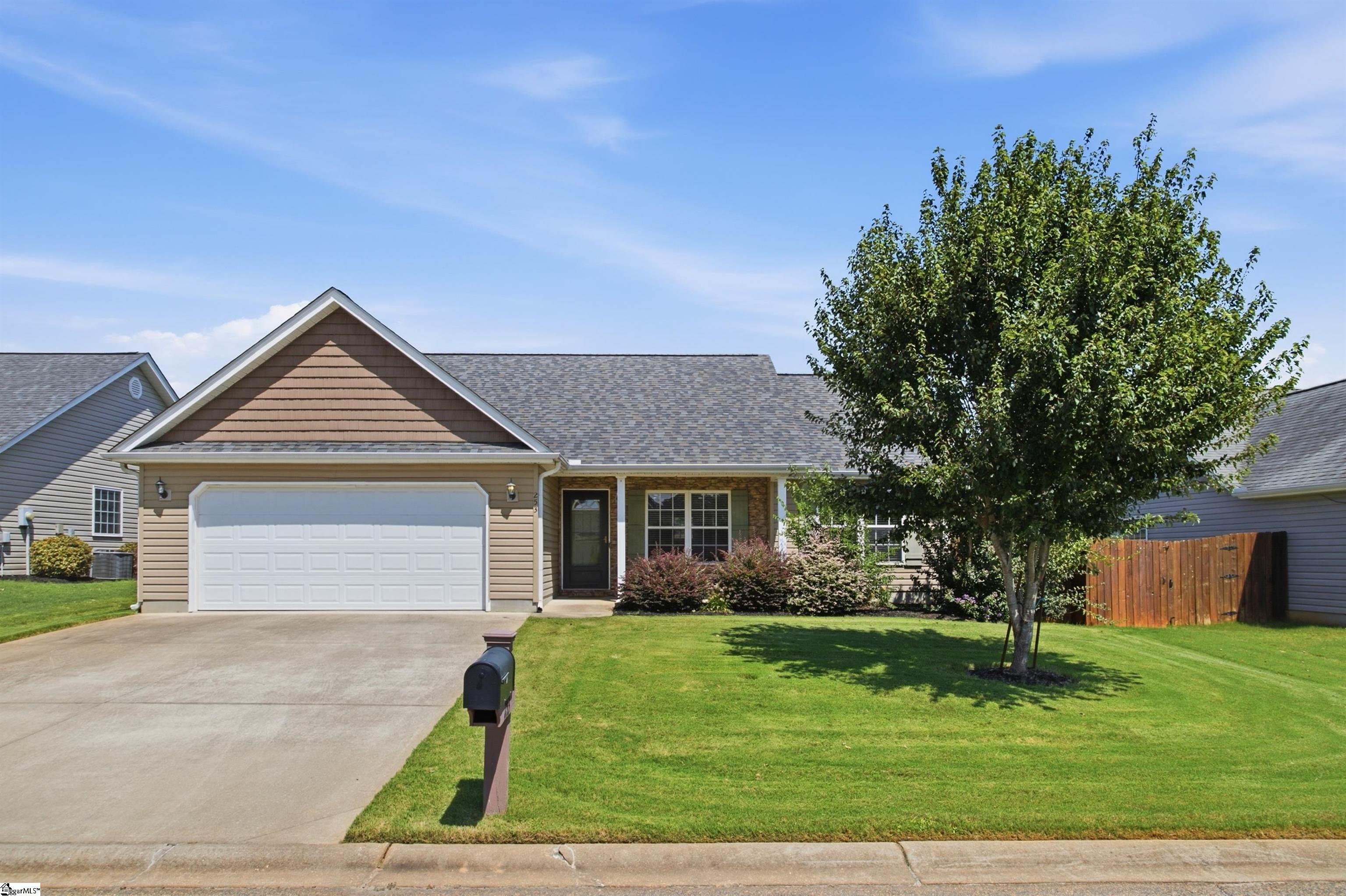 253 Sleepy River Road Simpsonville, SC 29681 - Photo 2 of 23 Gallery Image 2
