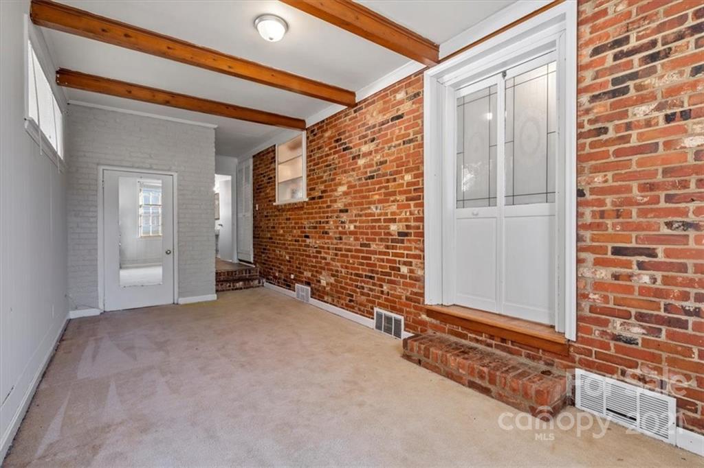 4919 Seacroft Road Charlotte, NC 28210 - Photo 13 of 25