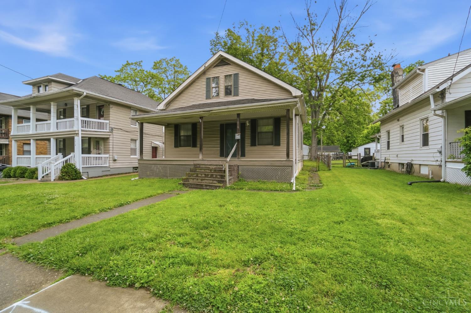 1414 Beacon Road Cincinnati, OH 45230 - Photo 1 of 33