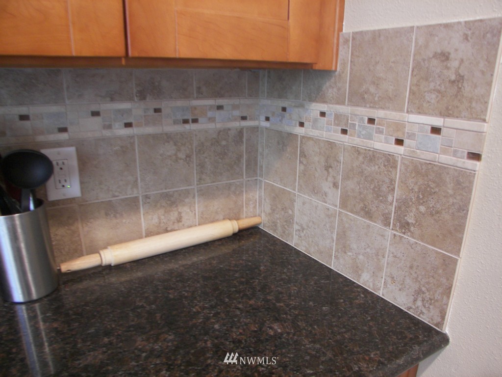 15901 118th Place Northeast Bothell, WA 98011 - Photo 4 of 25