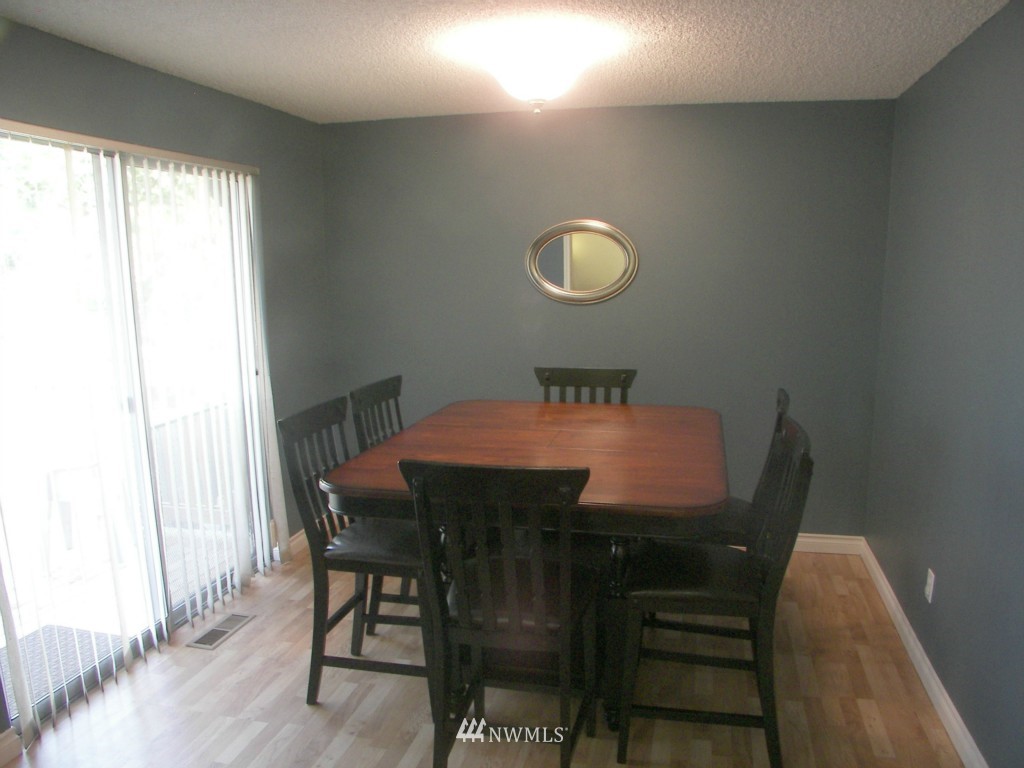 15901 118th Place Northeast Bothell, WA 98011 - Photo 5 of 25