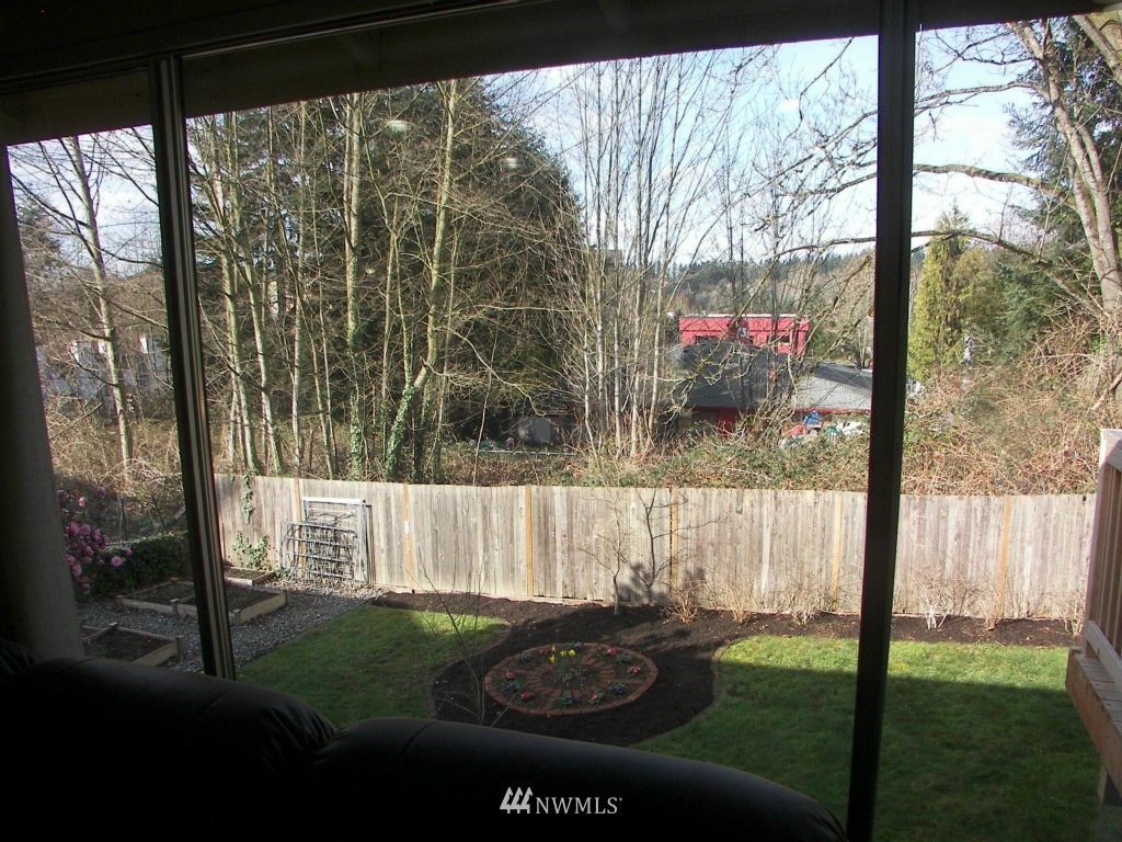 15901 118th Place Northeast Bothell, WA 98011 - Photo 9 of 25
