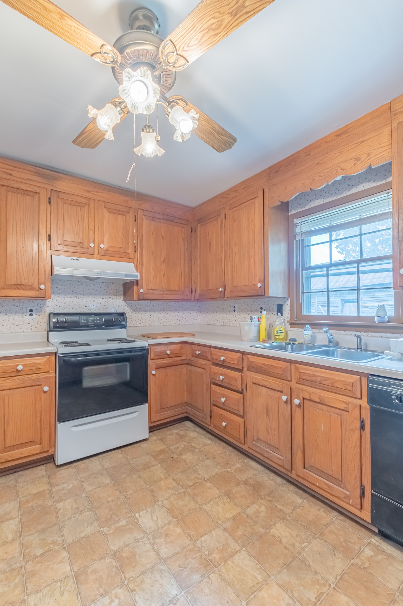8615 Hillsboro Viola Road Morrison, TN 37357 - Photo 33 of 47 Gallery Image 33