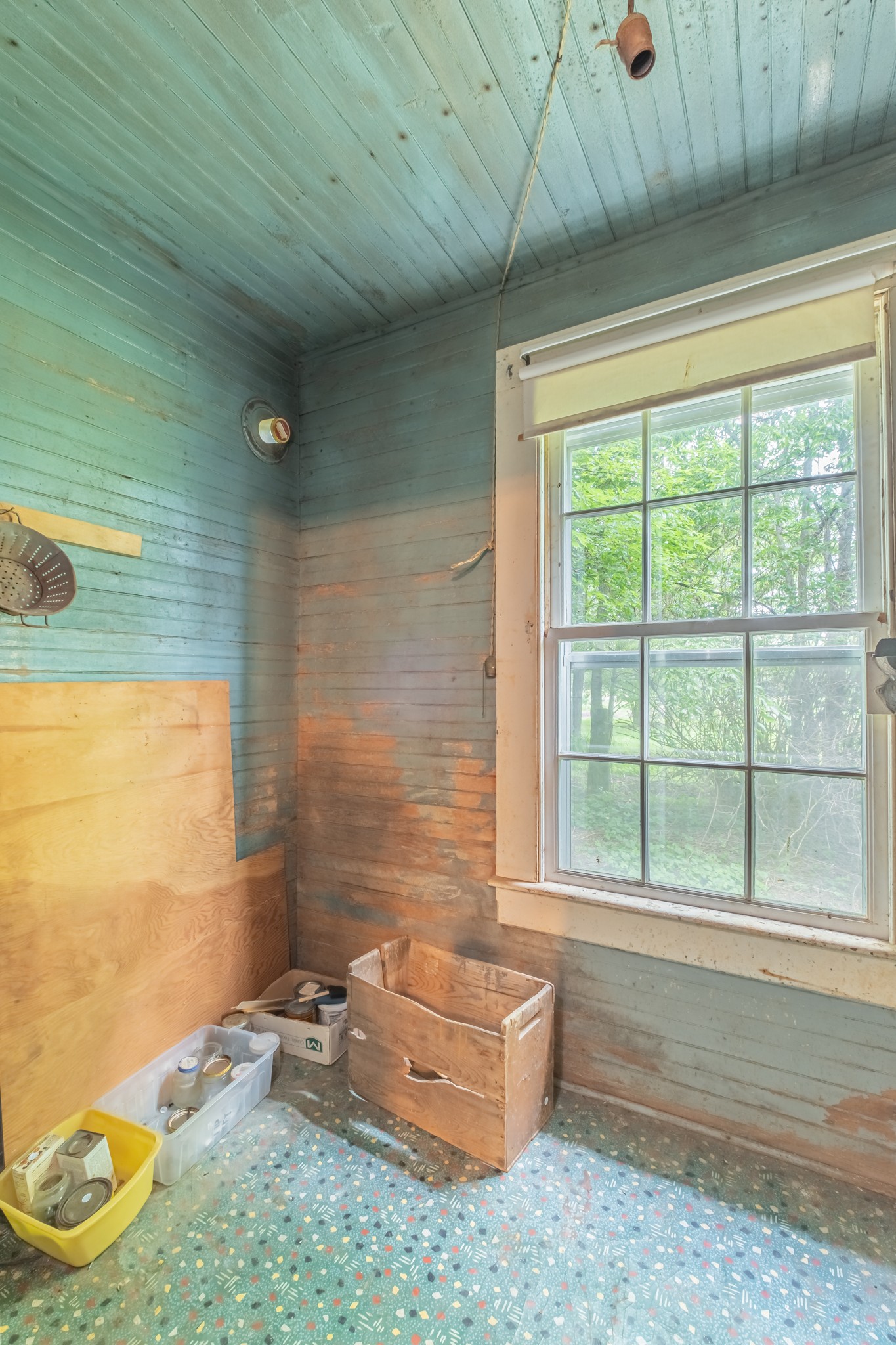 8615 Hillsboro Viola Road Morrison, TN 37357 - Photo 38 of 47 Gallery Image 38