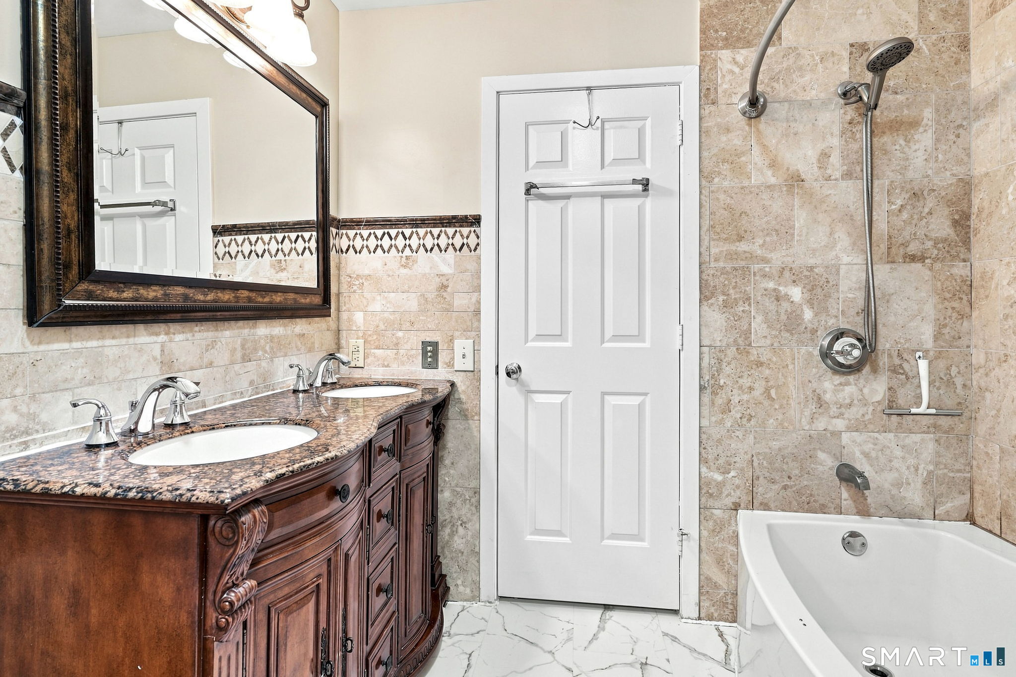 35 Glen Ridge, Unit 35 Wilton, CT 06897 - Photo 14 of 29 Gallery Image 14