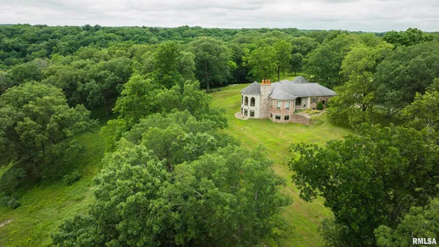 $1,990,000 | 545 East Tarters Ferry Lane, Table Grove, IL 61482