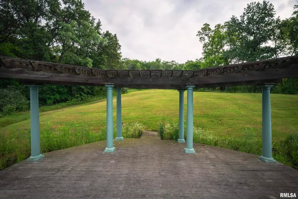 $1,800,000 | 545 East Tarters Ferry Lane, Table Grove, IL 61482