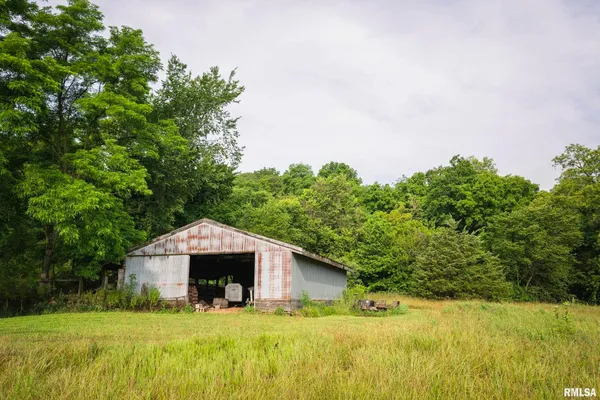 $1,800,000 | 545 East Tarters Ferry Lane, Table Grove, IL 61482