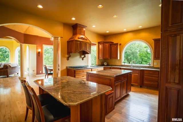 $1,990,000 | 545 East Tarters Ferry Lane, Table Grove, IL 61482