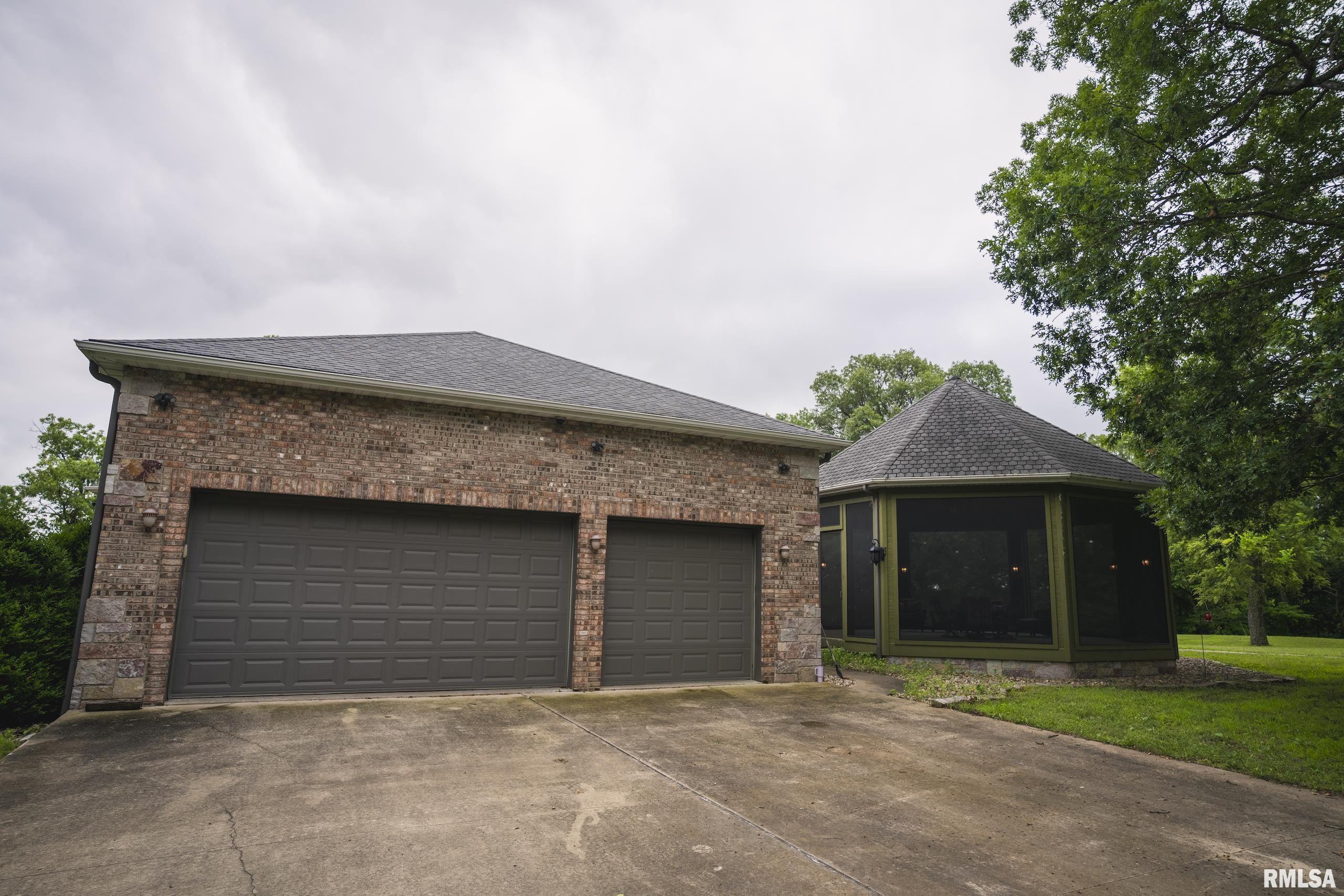 545 East Tarters Ferry Lane Table Grove, IL 61482 - Photo 45 of 99