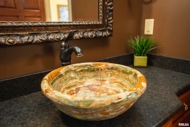 $1,990,000 | 545 East Tarters Ferry Lane, Table Grove, IL 61482