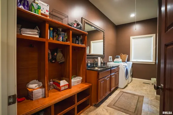 $1,800,000 | 545 East Tarters Ferry Lane, Table Grove, IL 61482