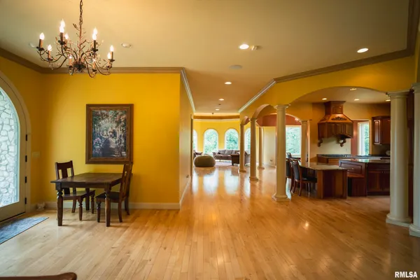 $1,800,000 | 545 East Tarters Ferry Lane, Table Grove, IL 61482