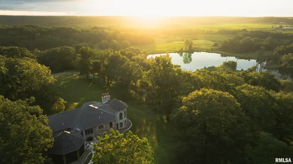 $1,800,000 | 545 East Tarters Ferry Lane, Table Grove, IL 61482