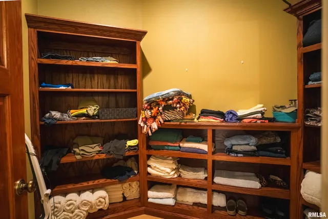 $1,990,000 | 545 East Tarters Ferry Lane, Table Grove, IL 61482