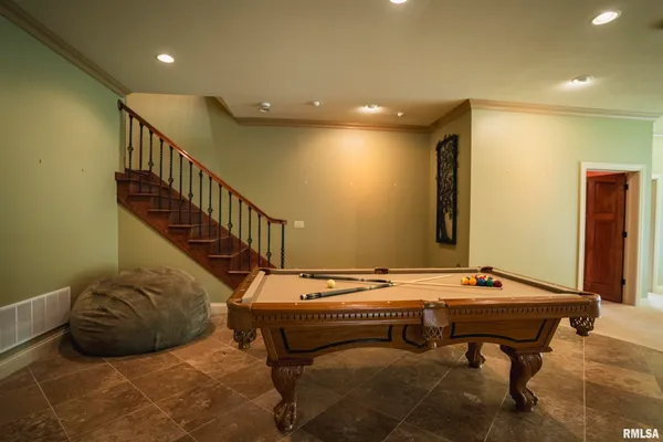 $1,800,000 | 545 East Tarters Ferry Lane, Table Grove, IL 61482